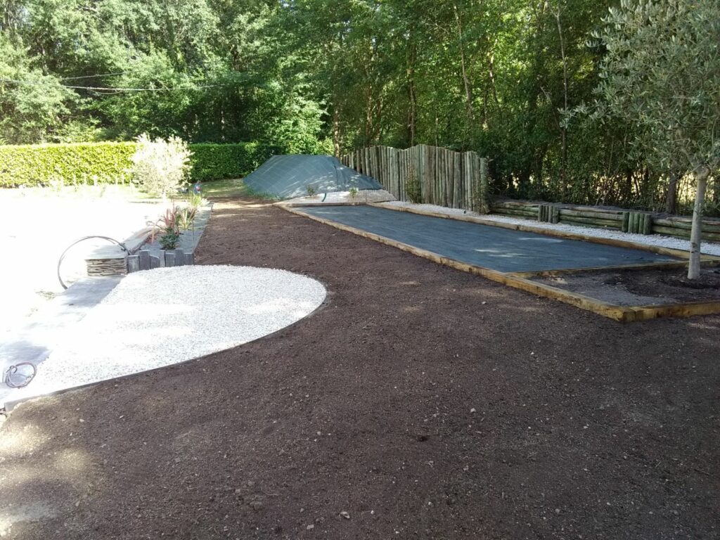 Sarl Briand Joel Terrassement Tierce Creation De Terrain De Petanque Amenagement Exterieur